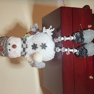 Knit Snowman Decor
